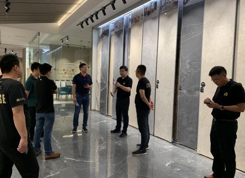 金螳螂家深入工厂，甄选高端精品，技术交流引领行业新风尚